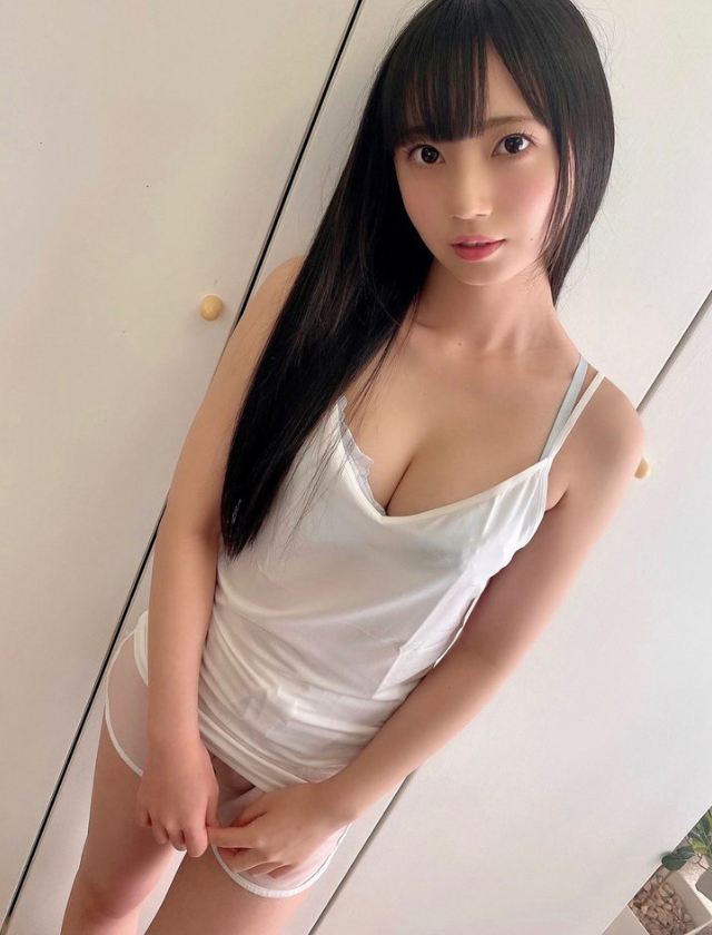 娇小可爱