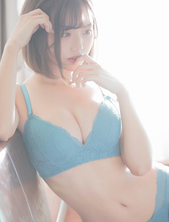 内衣秀の二阶堂梦(二階堂夢)