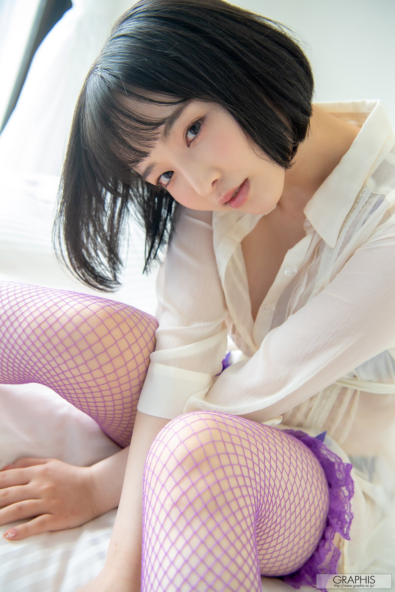 三宫椿写真图集—紫色睡衣下的性感身姿